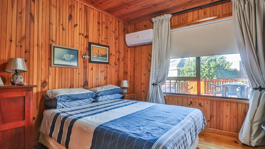 3 Bedroom Property for Sale in Stilbaai Wes Western Cape